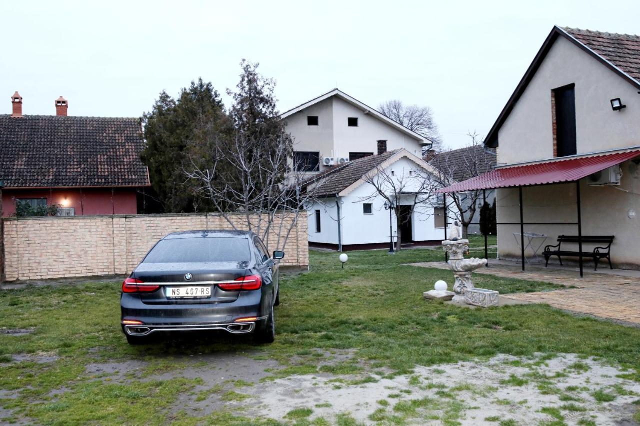 Vila Vasilije Hotel Novi Knezevac Eksteriør billede